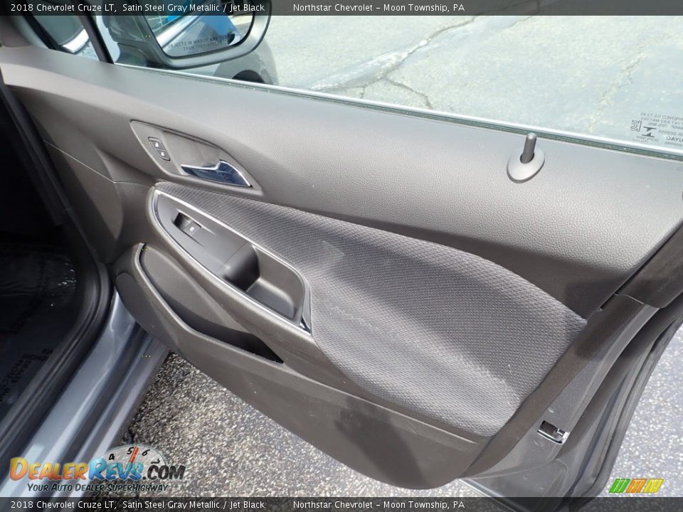 2018 Chevrolet Cruze LT Satin Steel Gray Metallic / Jet Black Photo #17