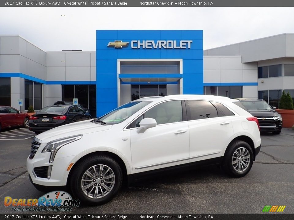 2017 Cadillac XT5 Luxury AWD Crystal White Tricoat / Sahara Beige Photo #1