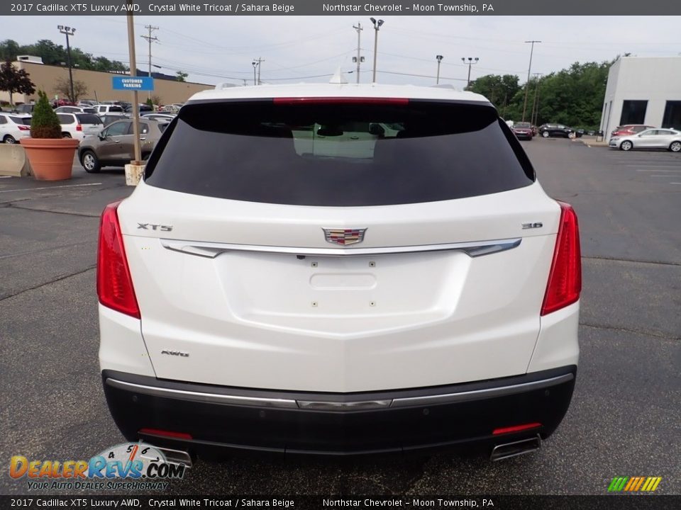 2017 Cadillac XT5 Luxury AWD Crystal White Tricoat / Sahara Beige Photo #6