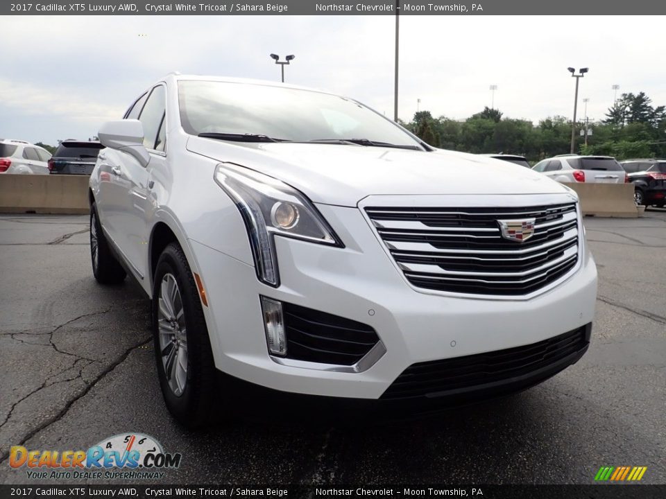 2017 Cadillac XT5 Luxury AWD Crystal White Tricoat / Sahara Beige Photo #12