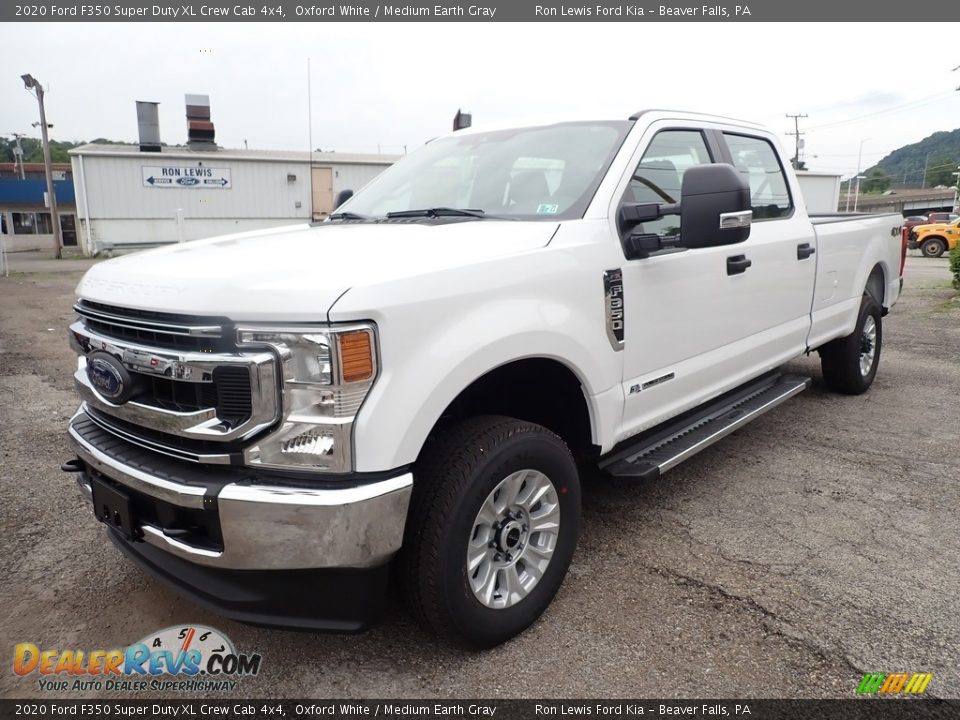 2020 Ford F350 Super Duty XL Crew Cab 4x4 Oxford White / Medium Earth Gray Photo #5