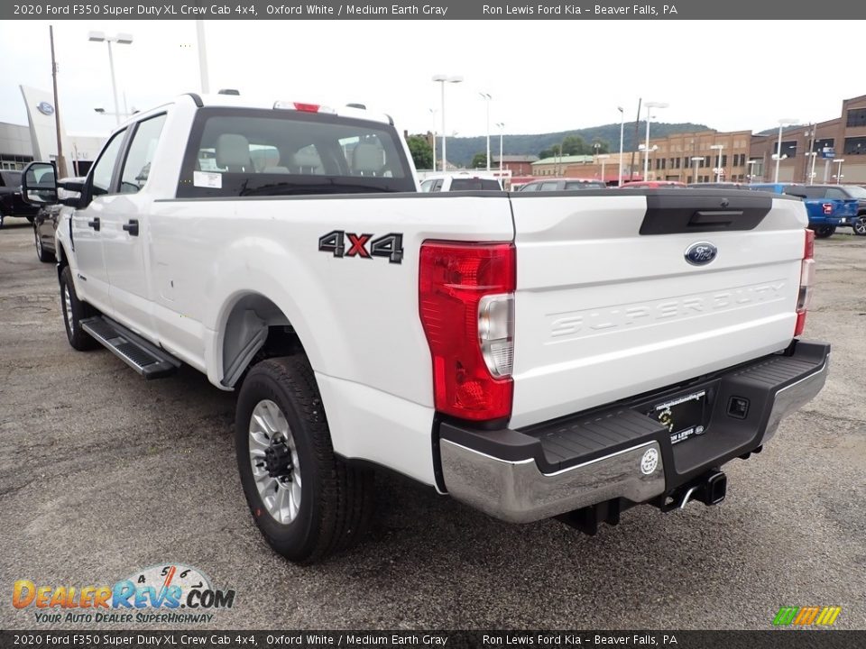 2020 Ford F350 Super Duty XL Crew Cab 4x4 Oxford White / Medium Earth Gray Photo #7
