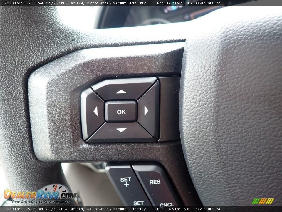 2020 Ford F350 Super Duty XL Crew Cab 4x4 Oxford White / Medium Earth Gray Photo #18