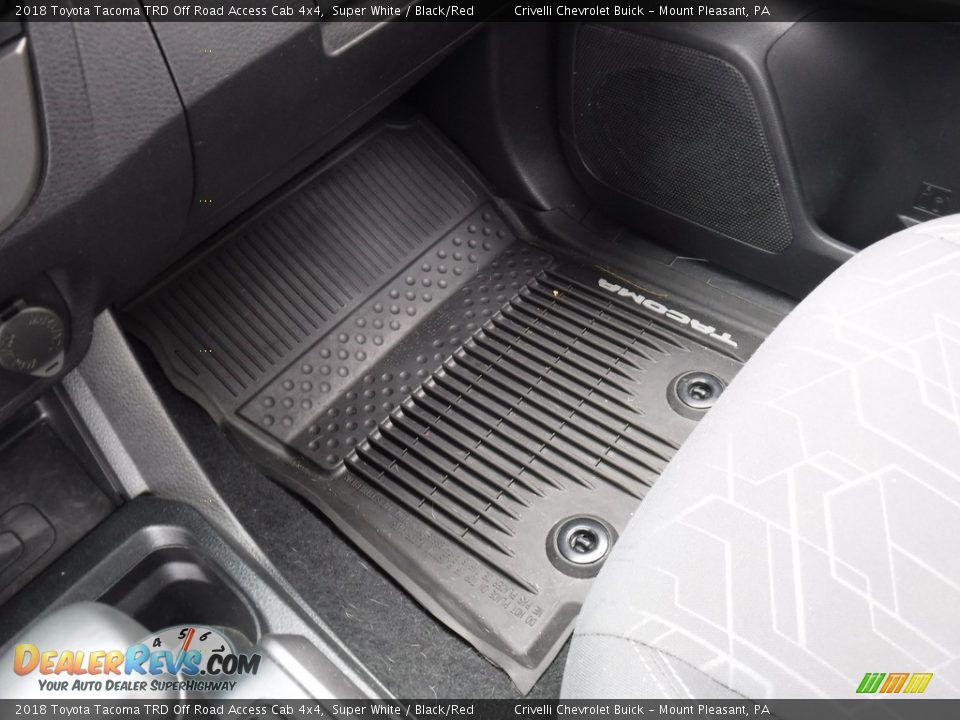 2018 Toyota Tacoma TRD Off Road Access Cab 4x4 Super White / Black/Red Photo #24