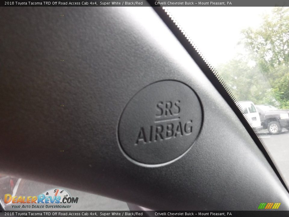 2018 Toyota Tacoma TRD Off Road Access Cab 4x4 Super White / Black/Red Photo #36