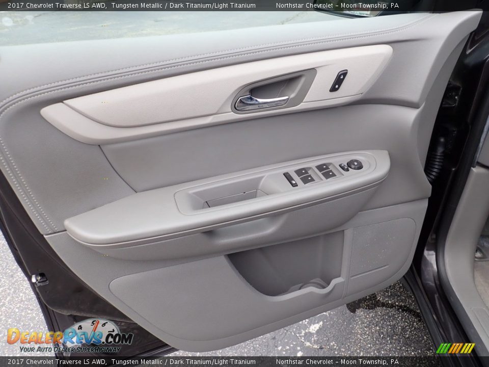 2017 Chevrolet Traverse LS AWD Tungsten Metallic / Dark Titanium/Light Titanium Photo #24