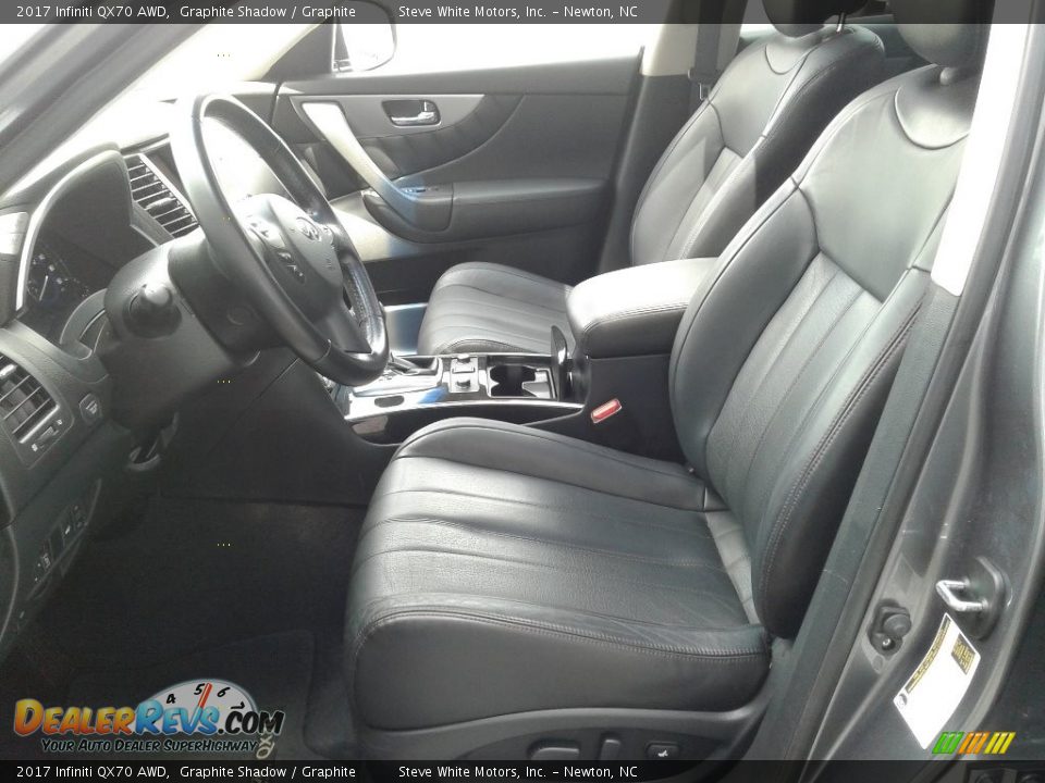 Front Seat of 2017 Infiniti QX70 AWD Photo #10
