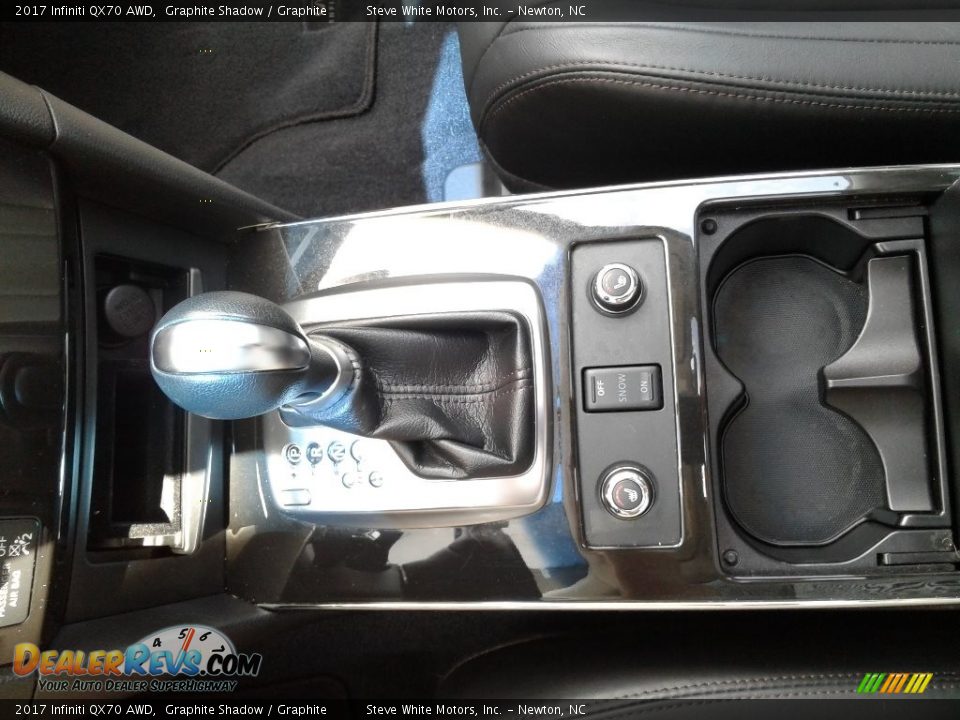 2017 Infiniti QX70 AWD Shifter Photo #24