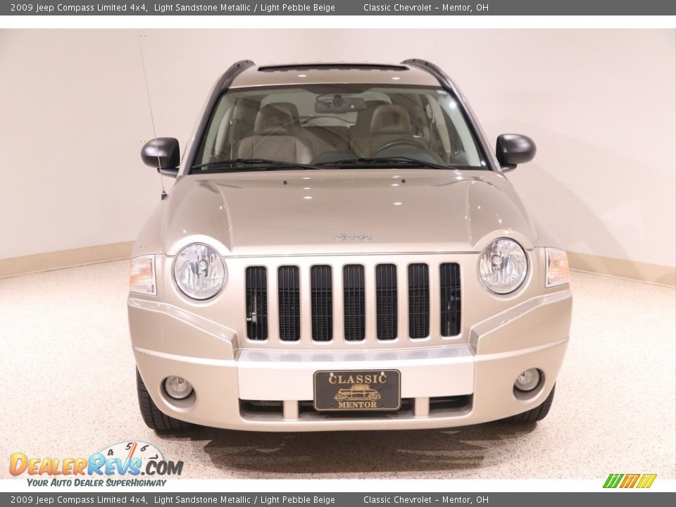 2009 Jeep Compass Limited 4x4 Light Sandstone Metallic / Light Pebble Beige Photo #2