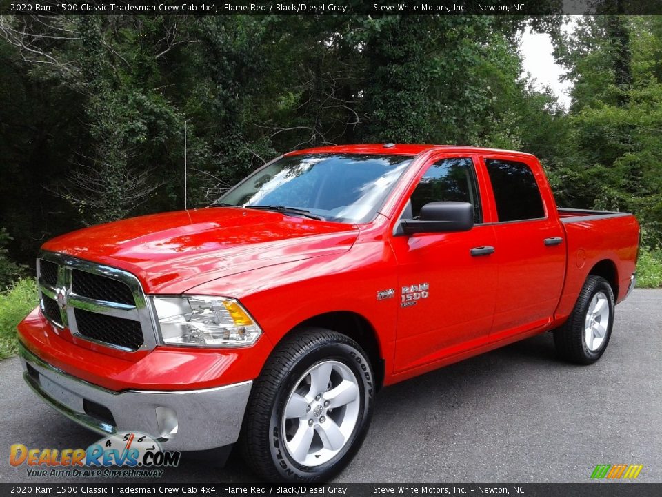 Front 3/4 View of 2020 Ram 1500 Classic Tradesman Crew Cab 4x4 Photo #2