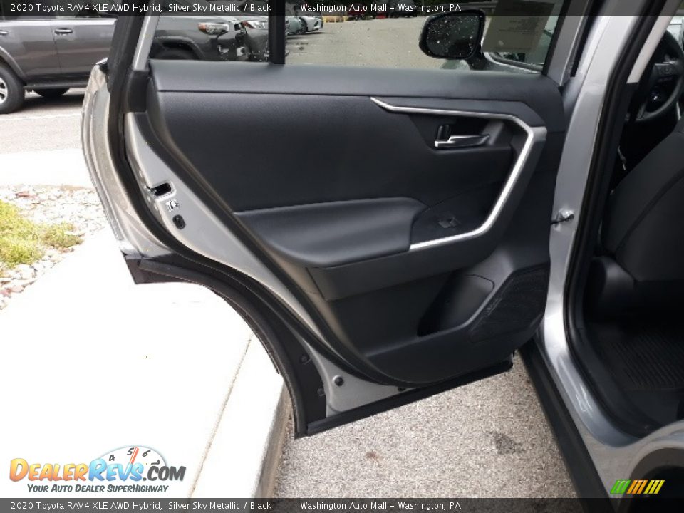 2020 Toyota RAV4 XLE AWD Hybrid Silver Sky Metallic / Black Photo #28