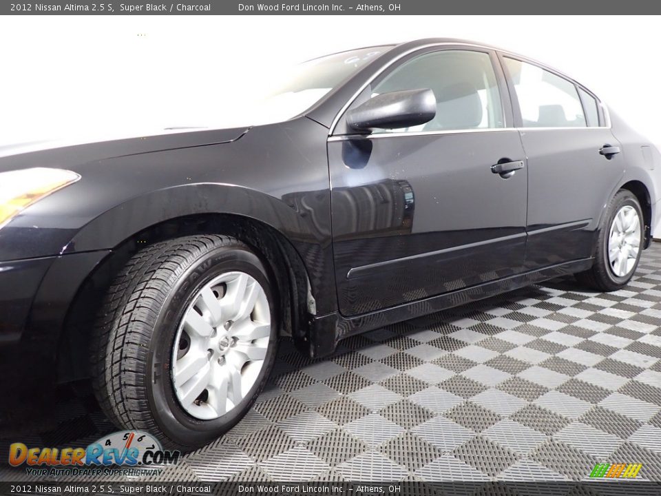 2012 Nissan Altima 2.5 S Super Black / Charcoal Photo #8