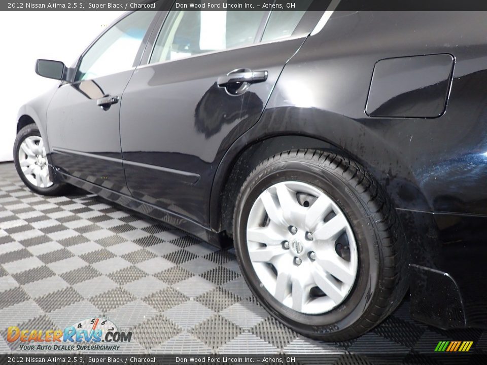 2012 Nissan Altima 2.5 S Super Black / Charcoal Photo #10