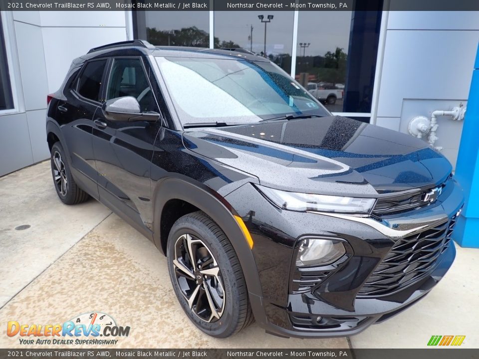 Front 3/4 View of 2021 Chevrolet Trailblazer RS AWD Photo #6