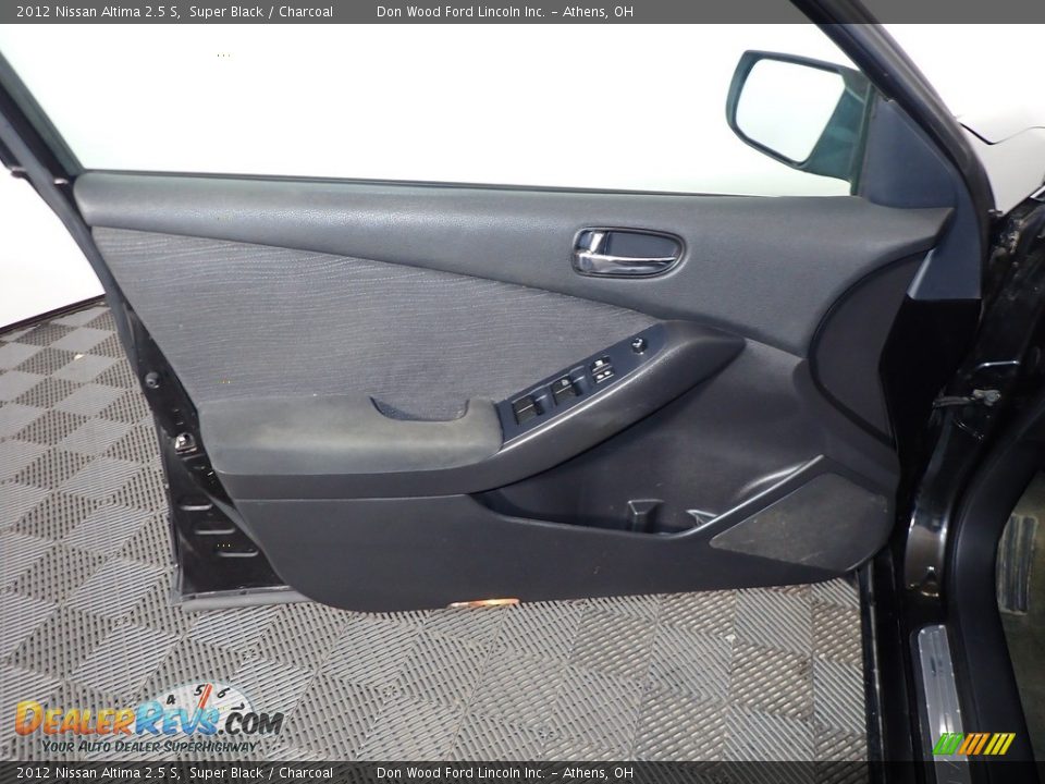 2012 Nissan Altima 2.5 S Super Black / Charcoal Photo #16