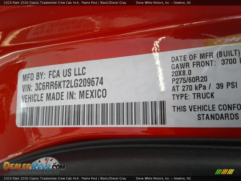 2020 Ram 1500 Classic Tradesman Crew Cab 4x4 Flame Red / Black/Diesel Gray Photo #29