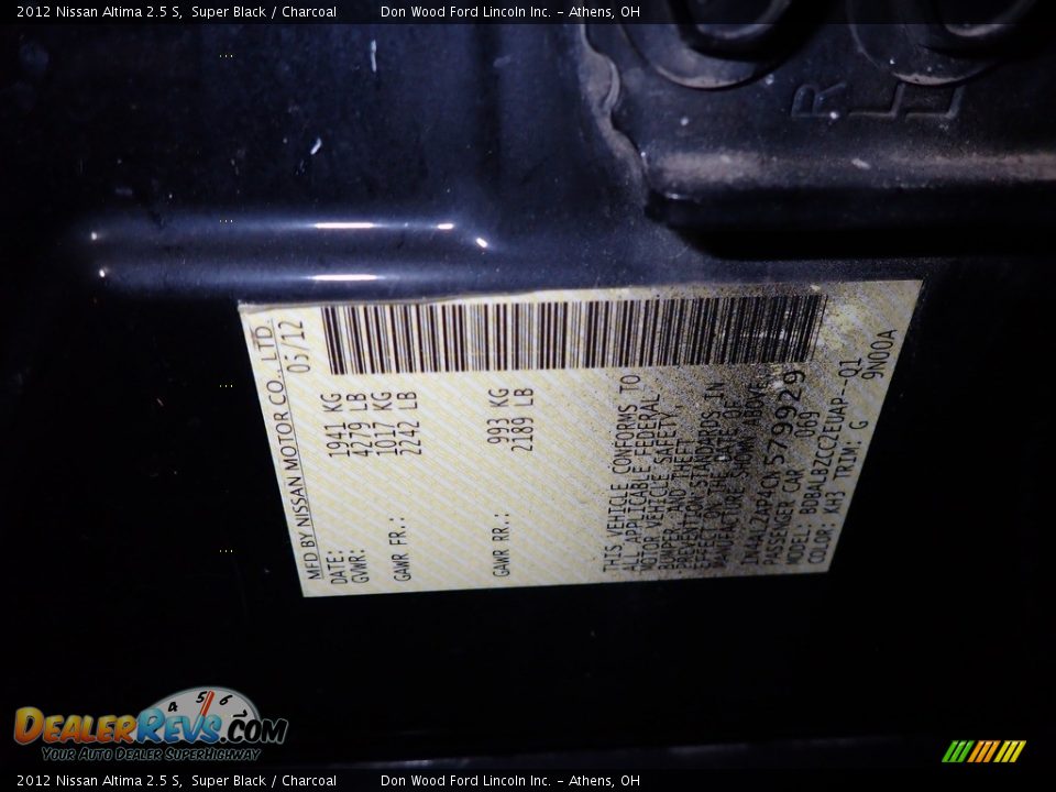 2012 Nissan Altima 2.5 S Super Black / Charcoal Photo #31