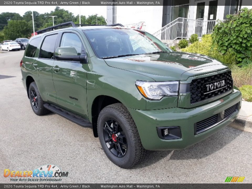 Front 3/4 View of 2020 Toyota Sequoia TRD Pro 4x4 Photo #34