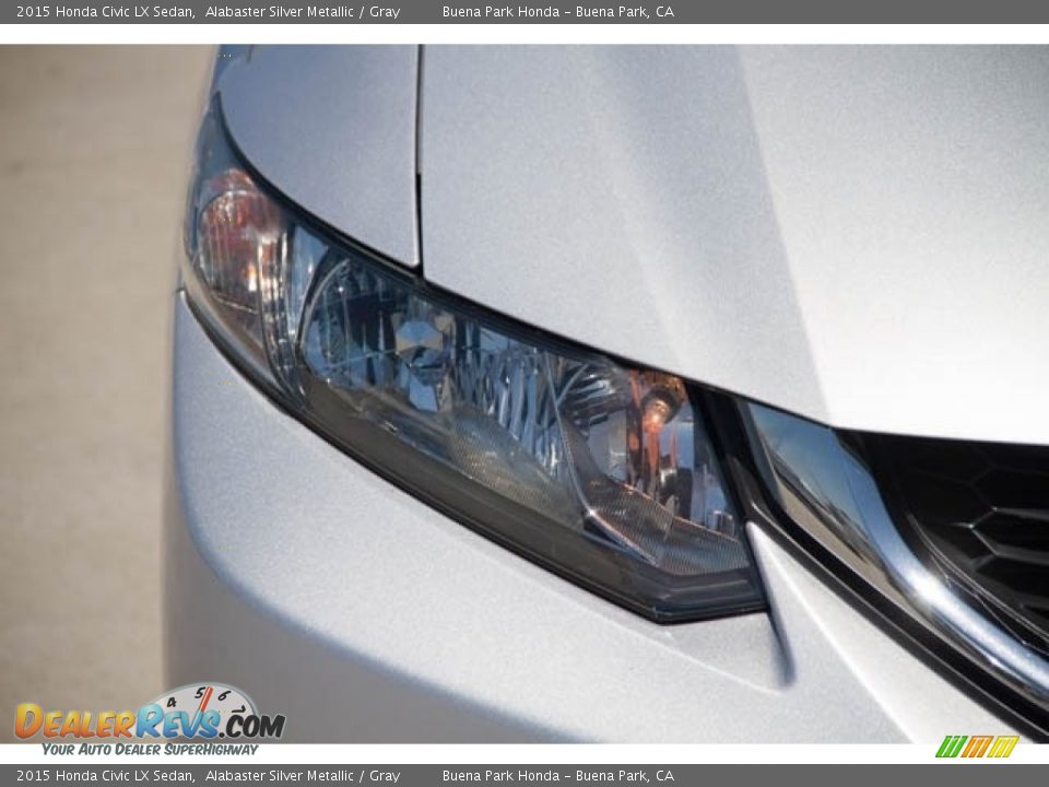 2015 Honda Civic LX Sedan Alabaster Silver Metallic / Gray Photo #8