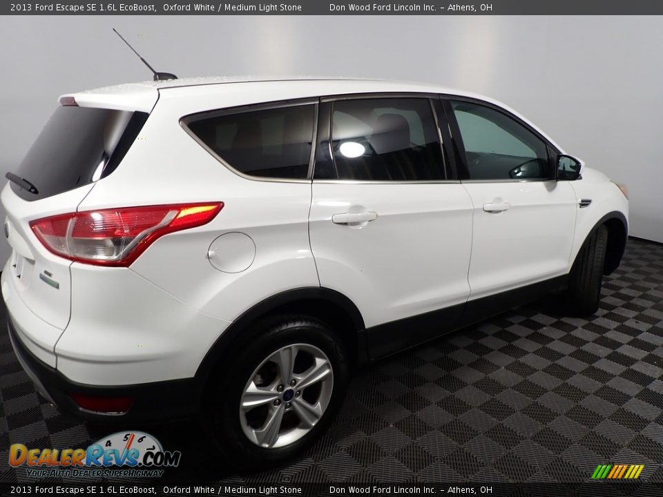 2013 Ford Escape SE 1.6L EcoBoost Oxford White / Medium Light Stone Photo #15