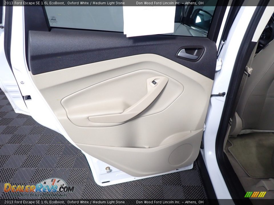 2013 Ford Escape SE 1.6L EcoBoost Oxford White / Medium Light Stone Photo #20