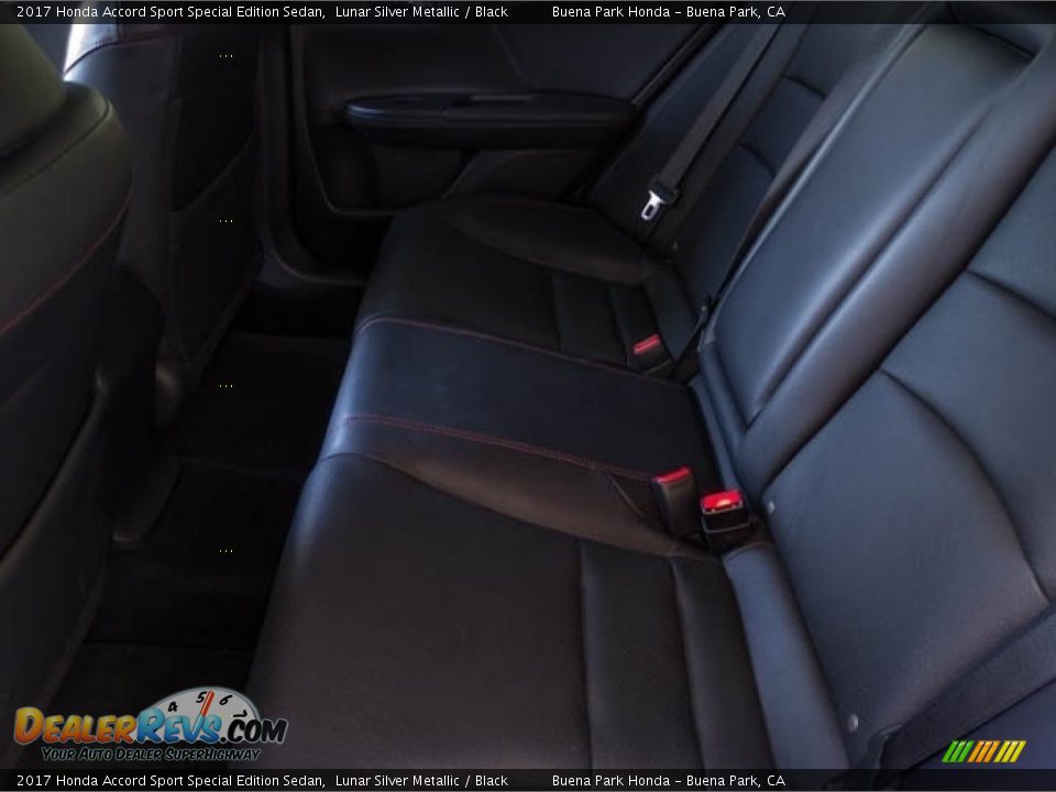 2017 Honda Accord Sport Special Edition Sedan Lunar Silver Metallic / Black Photo #4