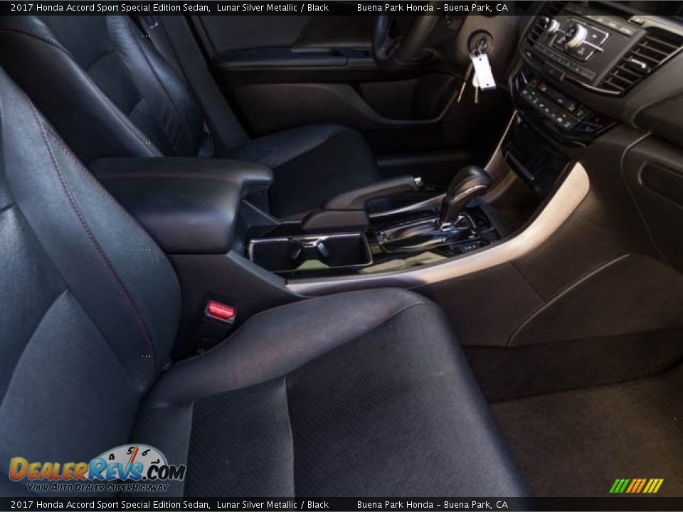 2017 Honda Accord Sport Special Edition Sedan Lunar Silver Metallic / Black Photo #20