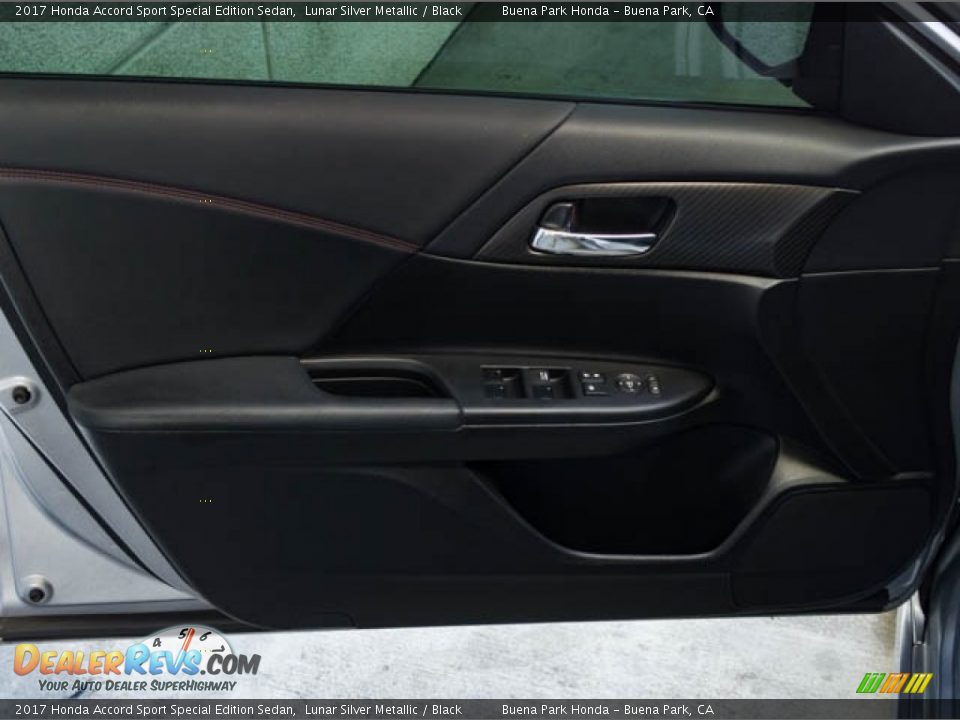 2017 Honda Accord Sport Special Edition Sedan Lunar Silver Metallic / Black Photo #25