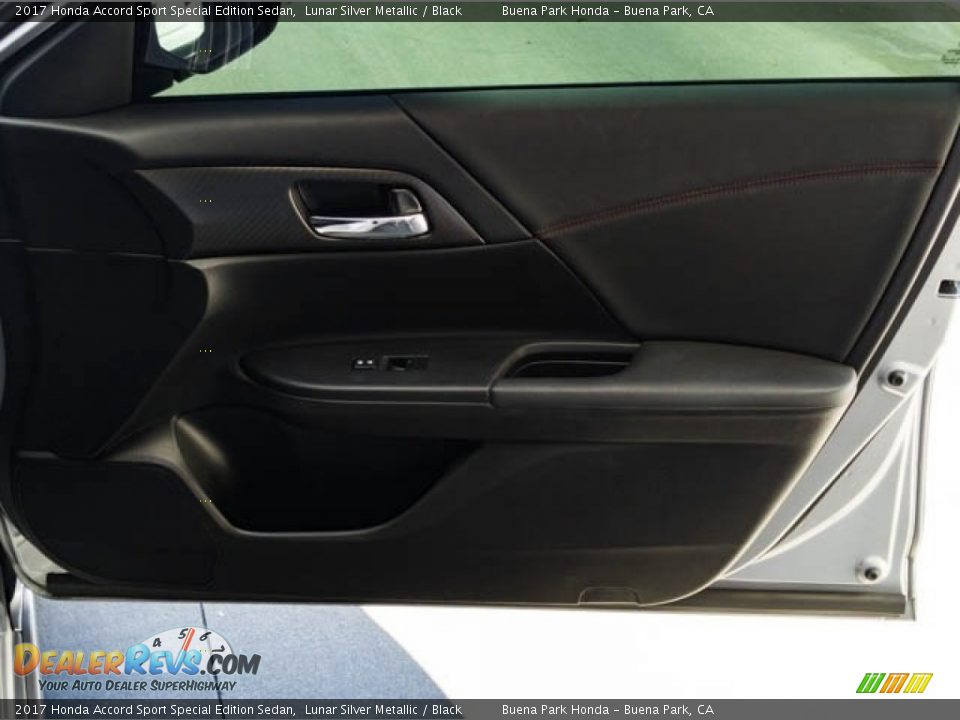 2017 Honda Accord Sport Special Edition Sedan Lunar Silver Metallic / Black Photo #29