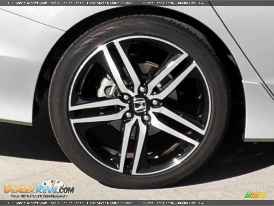 2017 Honda Accord Sport Special Edition Sedan Lunar Silver Metallic / Black Photo #30