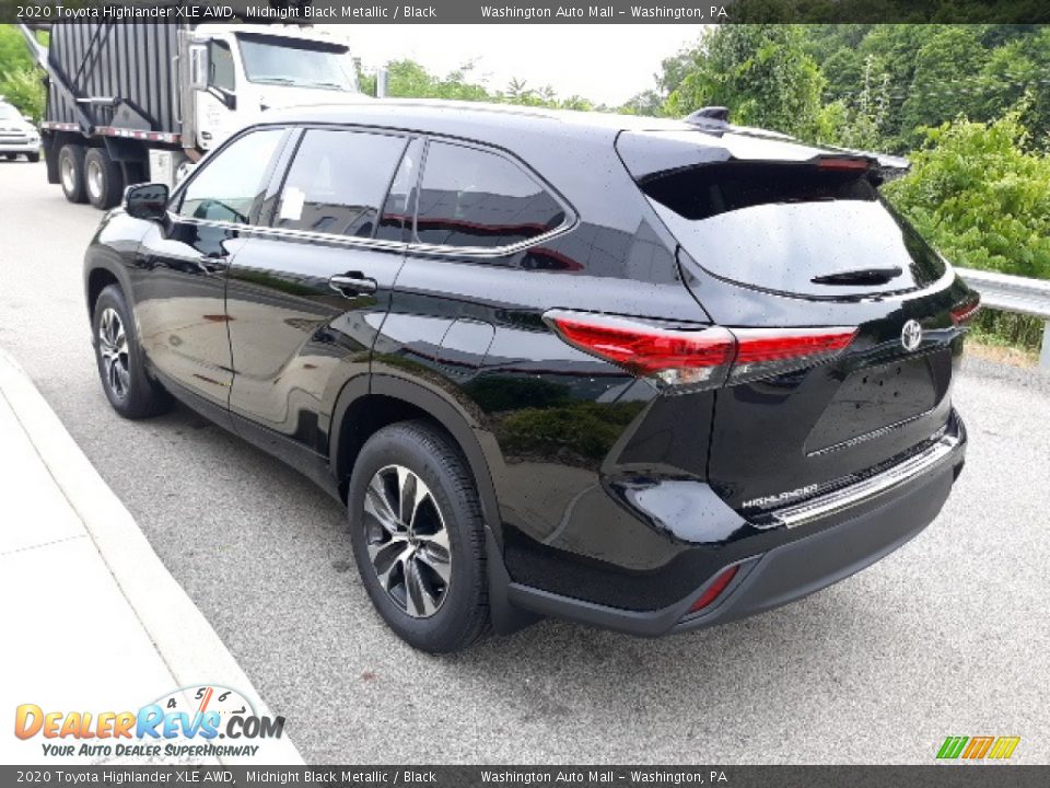 2020 Toyota Highlander XLE AWD Midnight Black Metallic / Black Photo #2