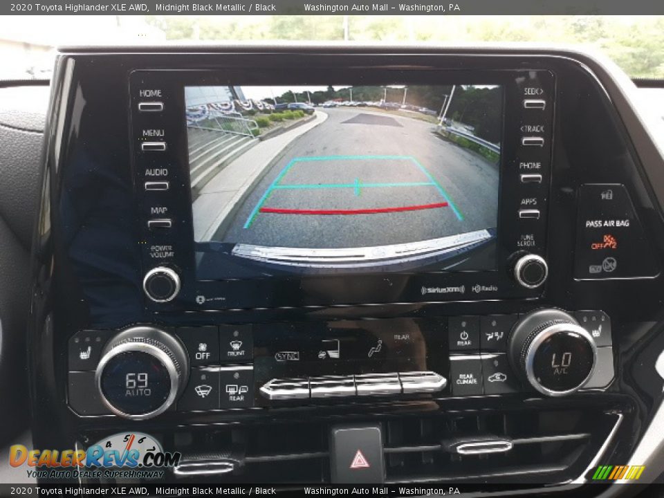 2020 Toyota Highlander XLE AWD Midnight Black Metallic / Black Photo #9