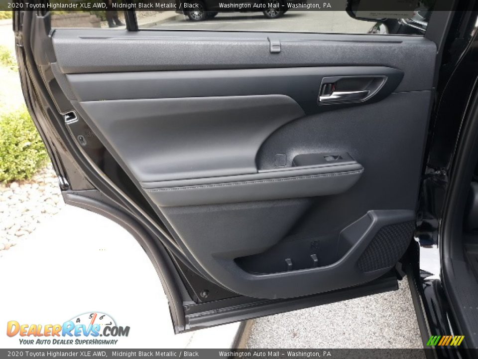 2020 Toyota Highlander XLE AWD Midnight Black Metallic / Black Photo #25