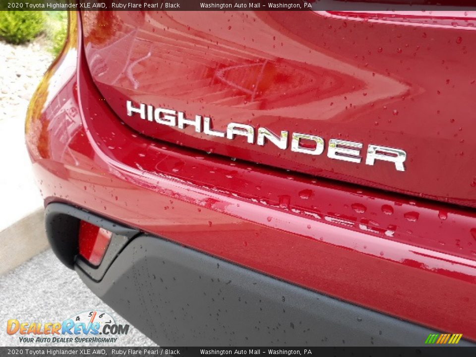 2020 Toyota Highlander XLE AWD Ruby Flare Pearl / Black Photo #35