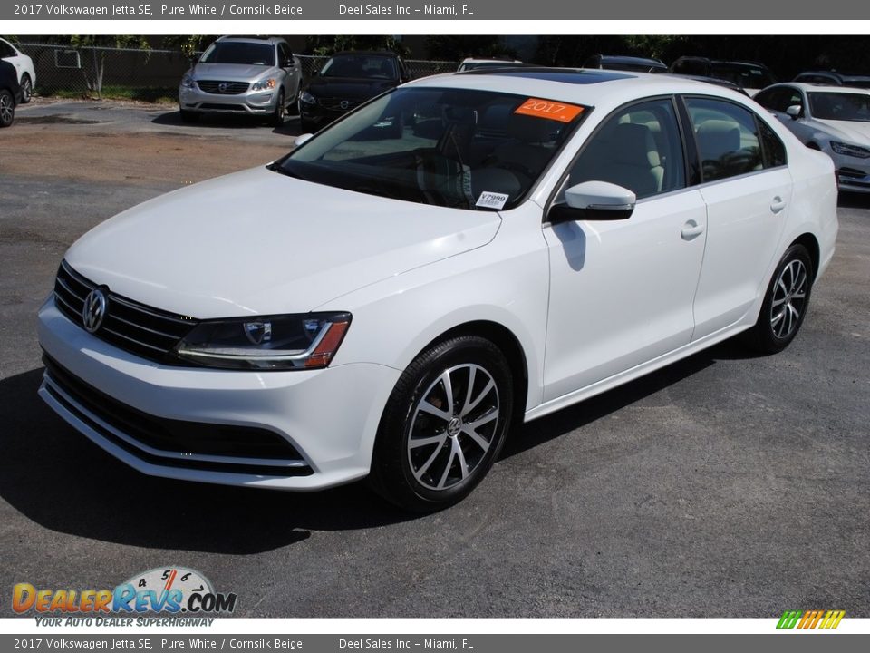 2017 Volkswagen Jetta SE Pure White / Cornsilk Beige Photo #4