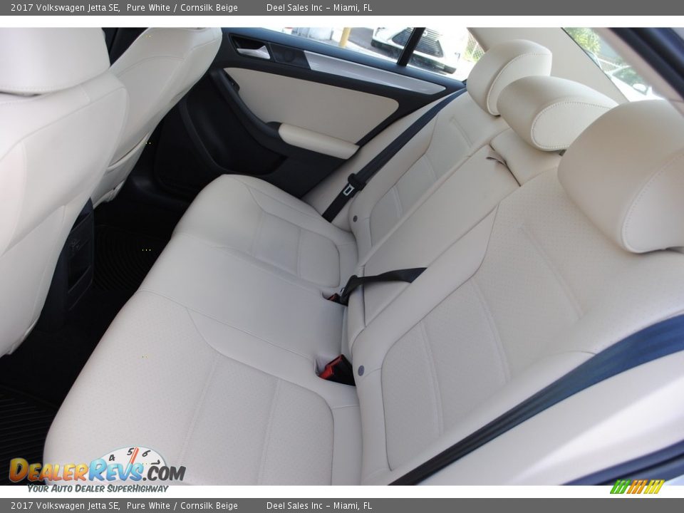 2017 Volkswagen Jetta SE Pure White / Cornsilk Beige Photo #11