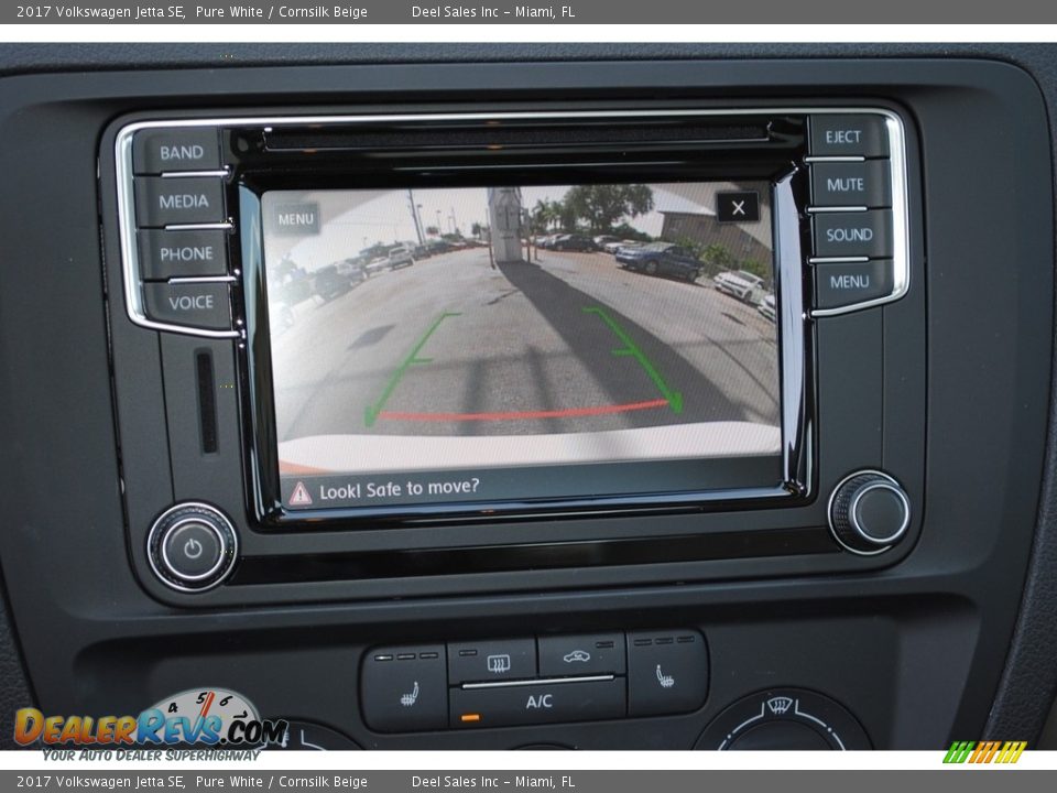 2017 Volkswagen Jetta SE Pure White / Cornsilk Beige Photo #16