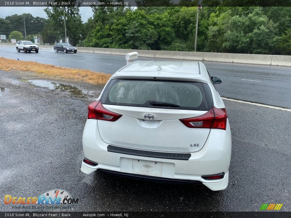 2016 Scion iM Blizzard Pearl / Black Photo #3