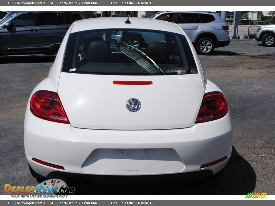 2012 Volkswagen Beetle 2.5L Candy White / Titan Black Photo #8