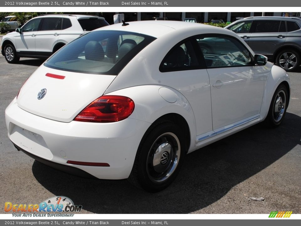 2012 Volkswagen Beetle 2.5L Candy White / Titan Black Photo #9