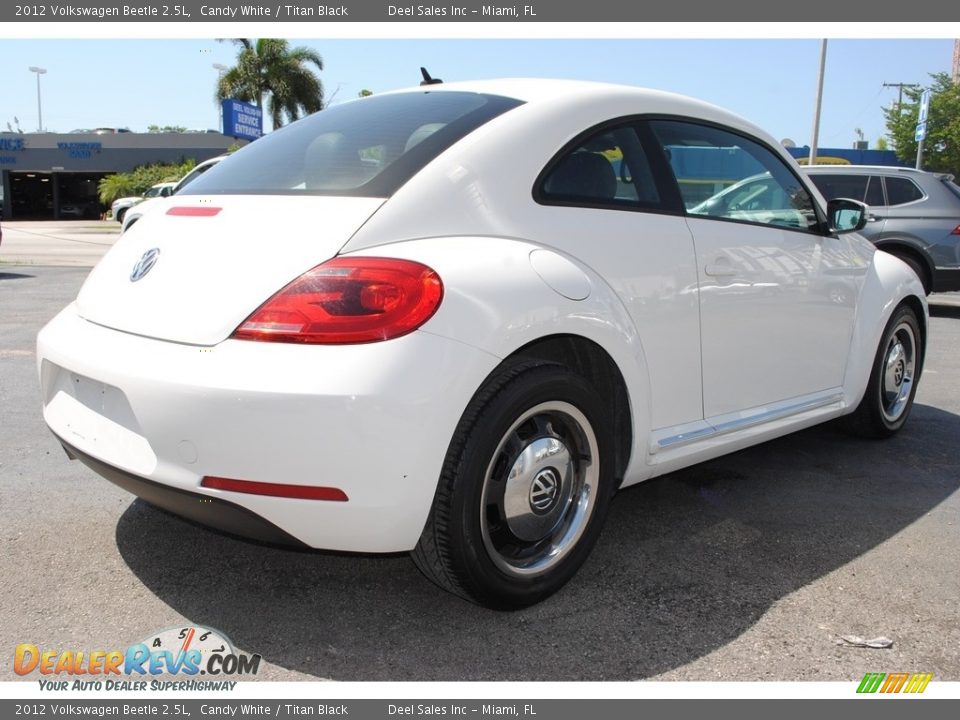 2012 Volkswagen Beetle 2.5L Candy White / Titan Black Photo #10