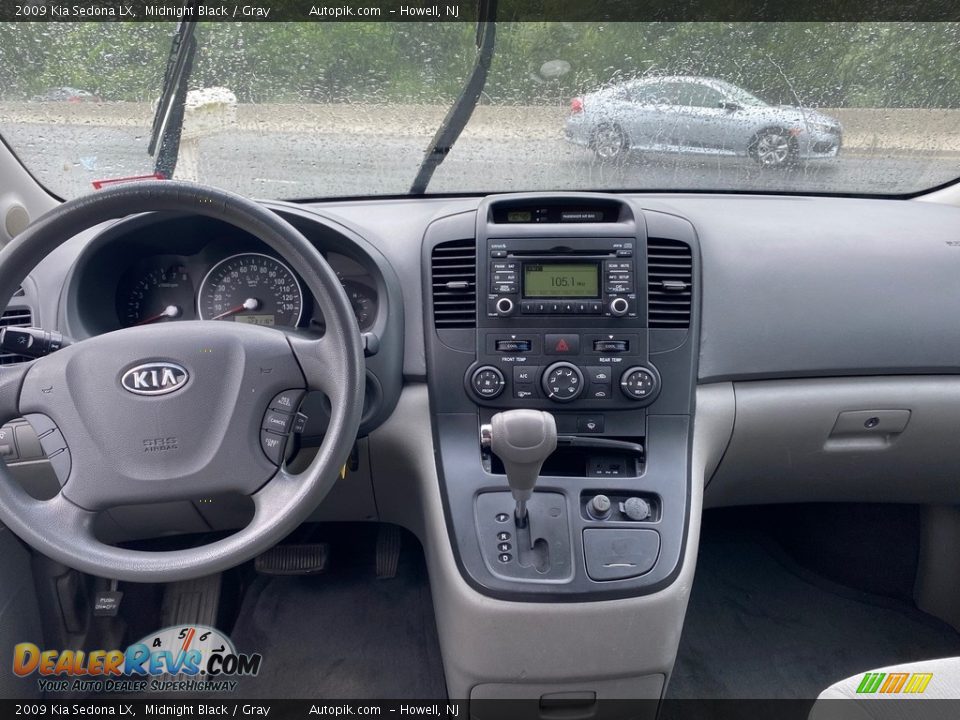 2009 Kia Sedona LX Midnight Black / Gray Photo #11
