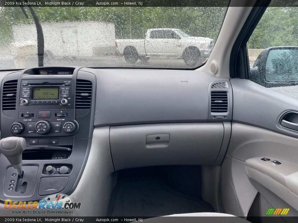 2009 Kia Sedona LX Midnight Black / Gray Photo #12