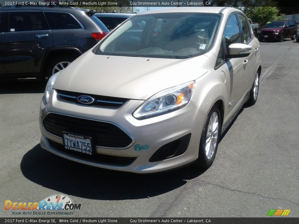 Front 3/4 View of 2017 Ford C-Max Energi SE Photo #2
