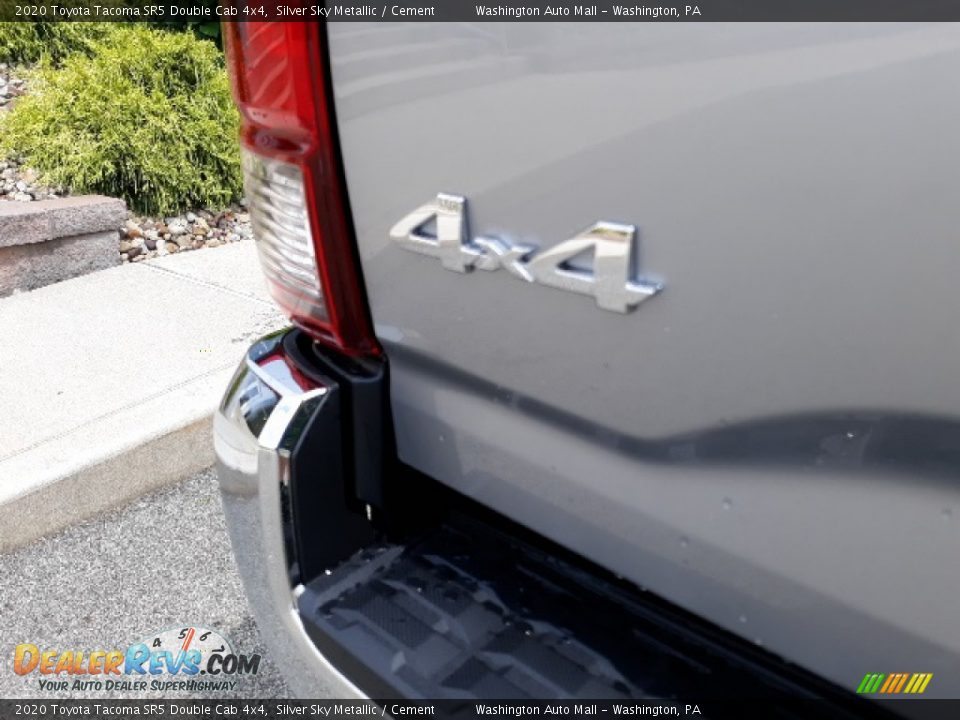 2020 Toyota Tacoma SR5 Double Cab 4x4 Silver Sky Metallic / Cement Photo #36