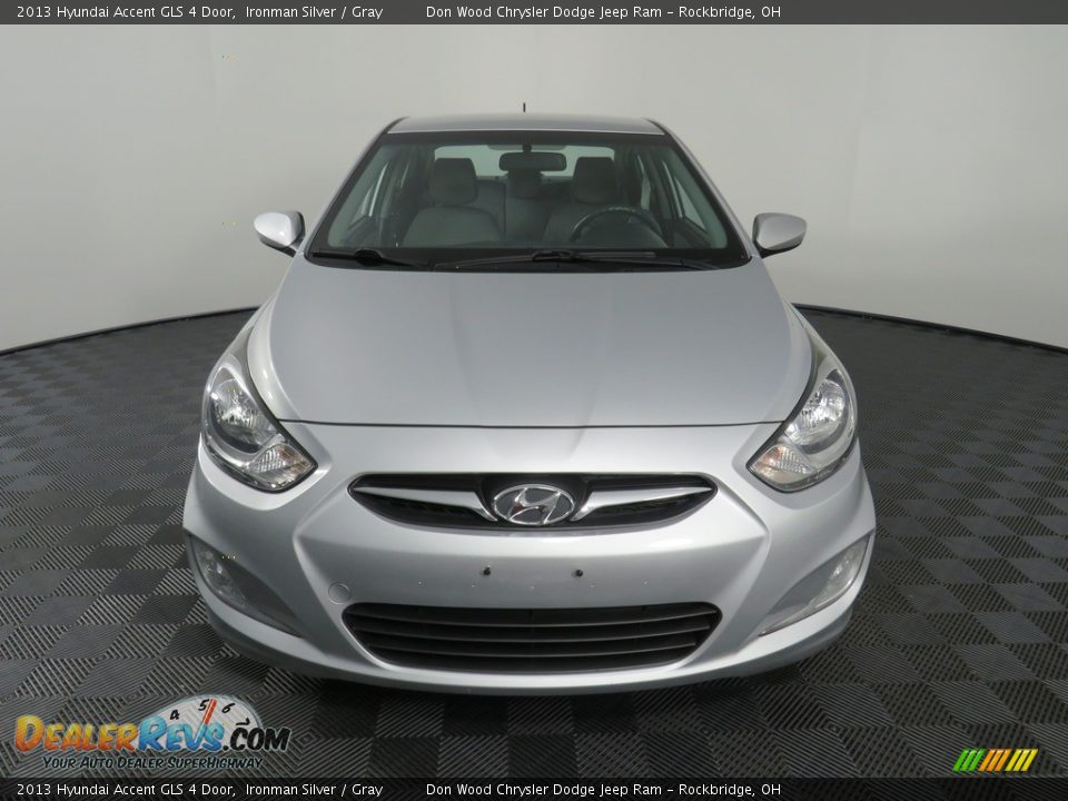 2013 Hyundai Accent GLS 4 Door Ironman Silver / Gray Photo #4