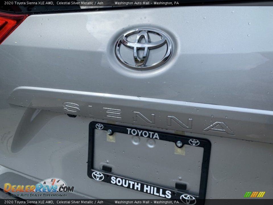 2020 Toyota Sienna XLE AWD Celestial Silver Metallic / Ash Photo #35