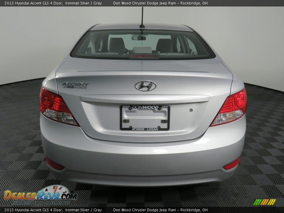 2013 Hyundai Accent GLS 4 Door Ironman Silver / Gray Photo #11