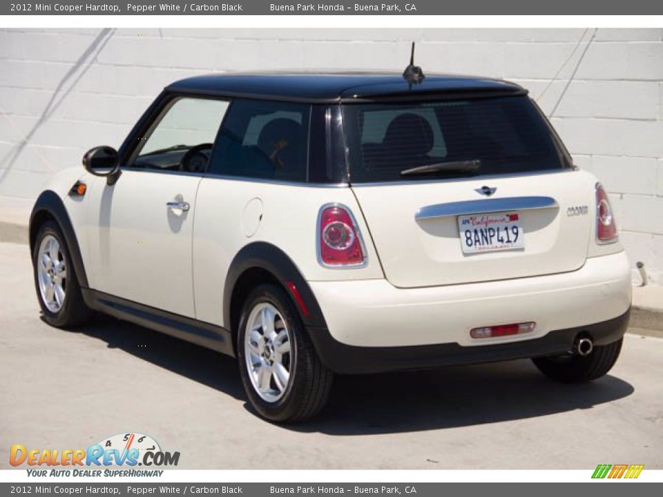 2012 Mini Cooper Hardtop Pepper White / Carbon Black Photo #2