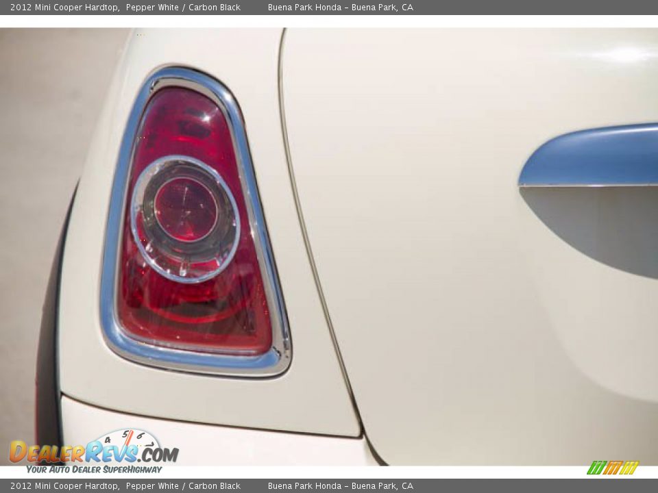 2012 Mini Cooper Hardtop Pepper White / Carbon Black Photo #10